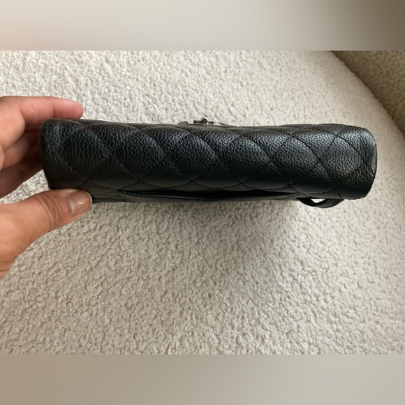 CHANEL
Black Grained Quilted Leather 2.55 Reissue Waist Belt Bag - Picture 16 of 16